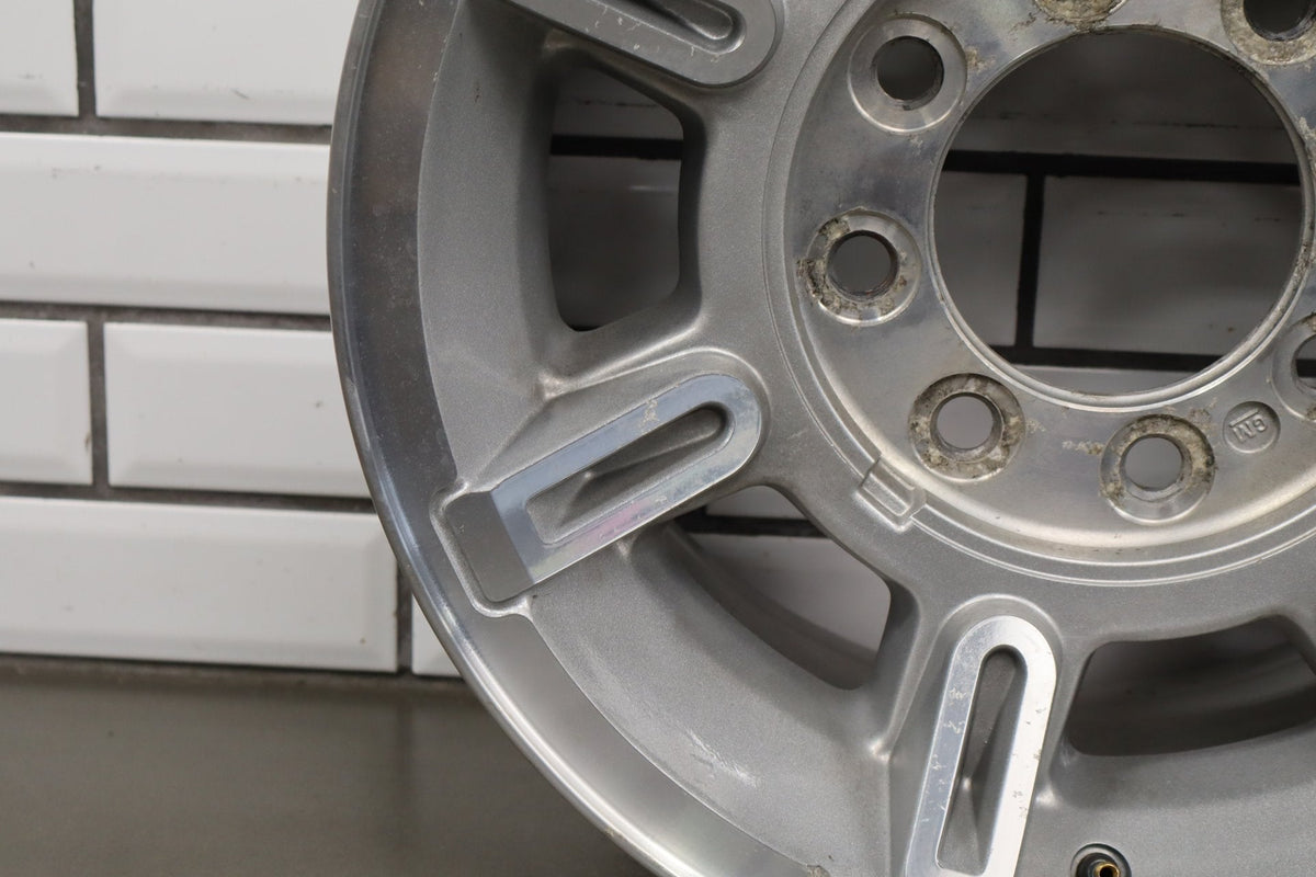 2003-2007 Hummer H2 17x8.5 OEM Wheel - Single Silver