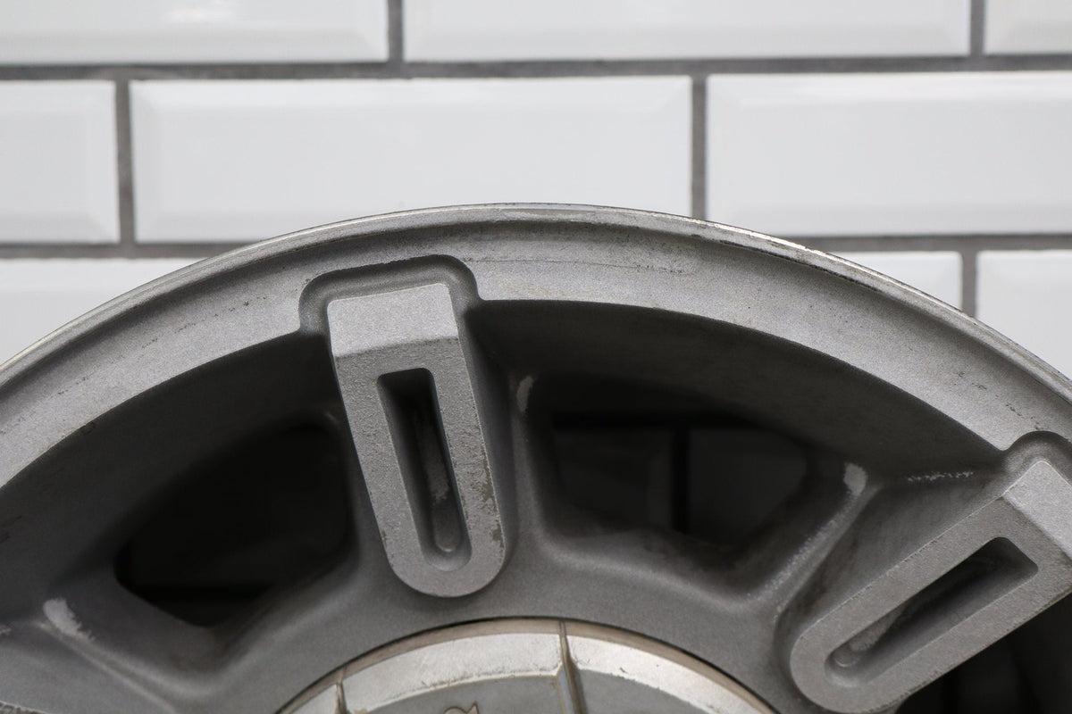 2003-2007 Hummer H2 17x8.5 OEM Wheel - Single Silver