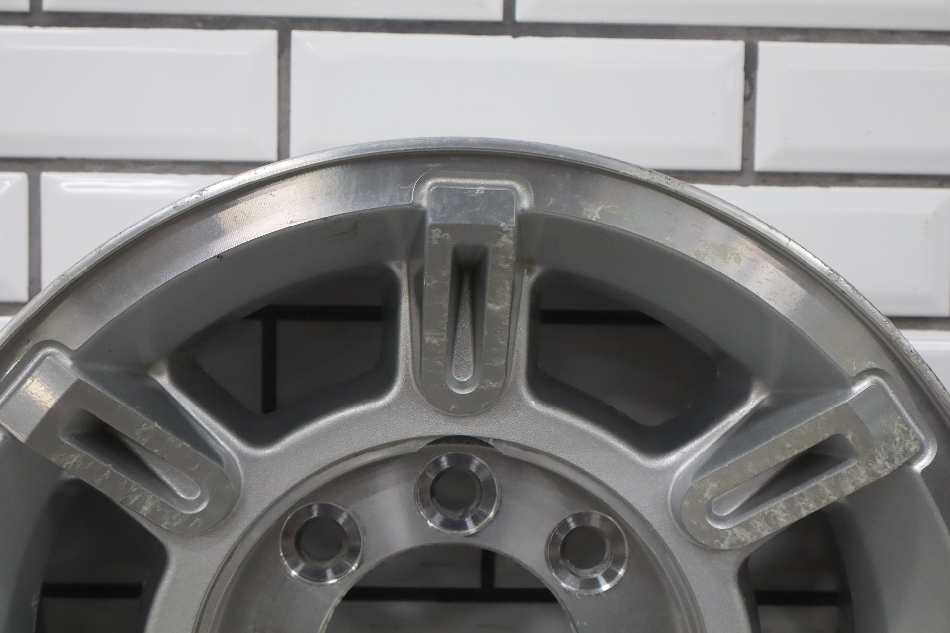 2003-2007 Hummer H2 17x8.5 OEM Wheel- Single Silver