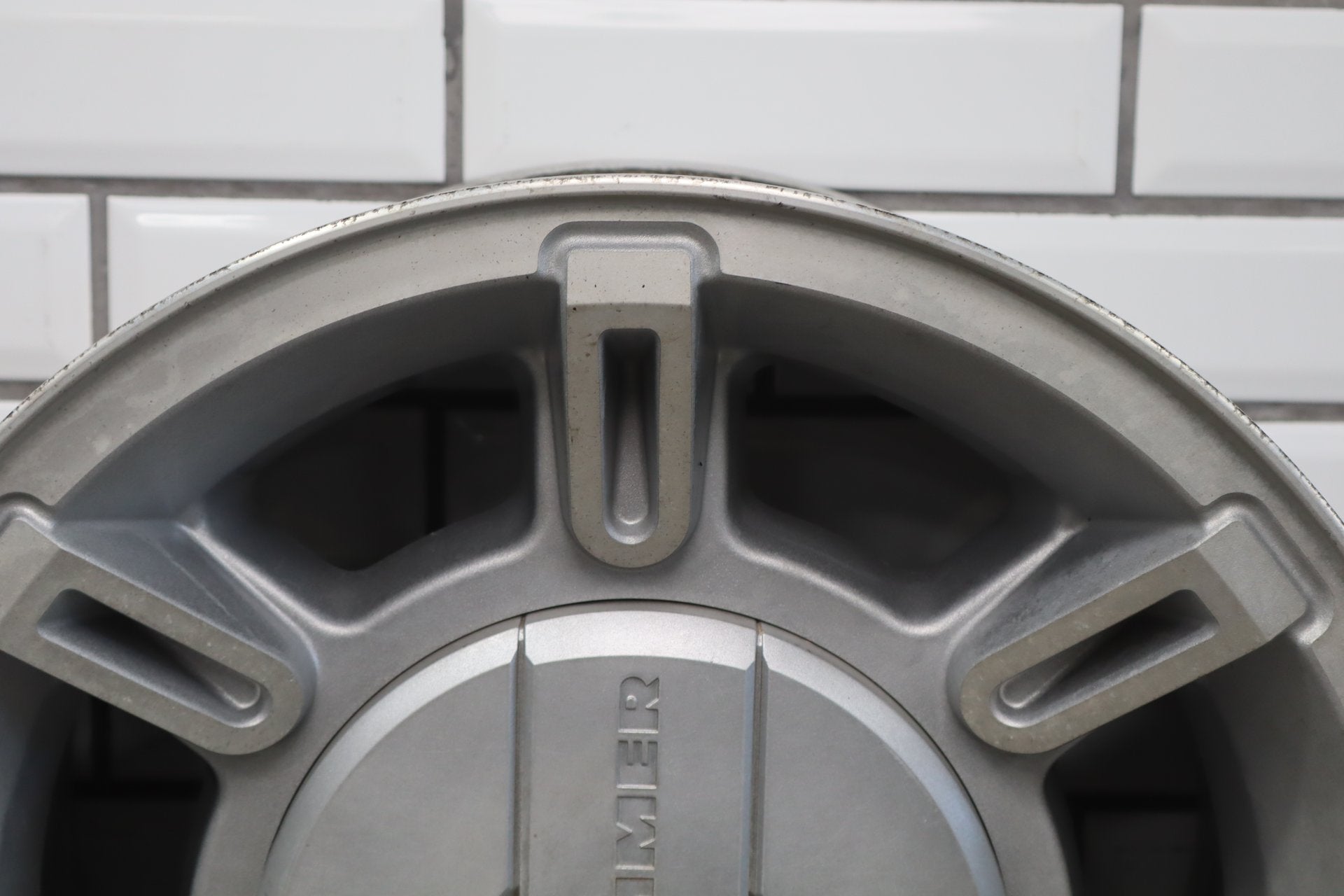 2003-2007 Hummer H2 17x8.5 OEM Wheel- Single Silver