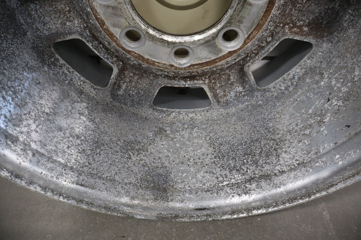 2003-2007 Hummer H2 17x8.5 OEM Wheel- Single Silver