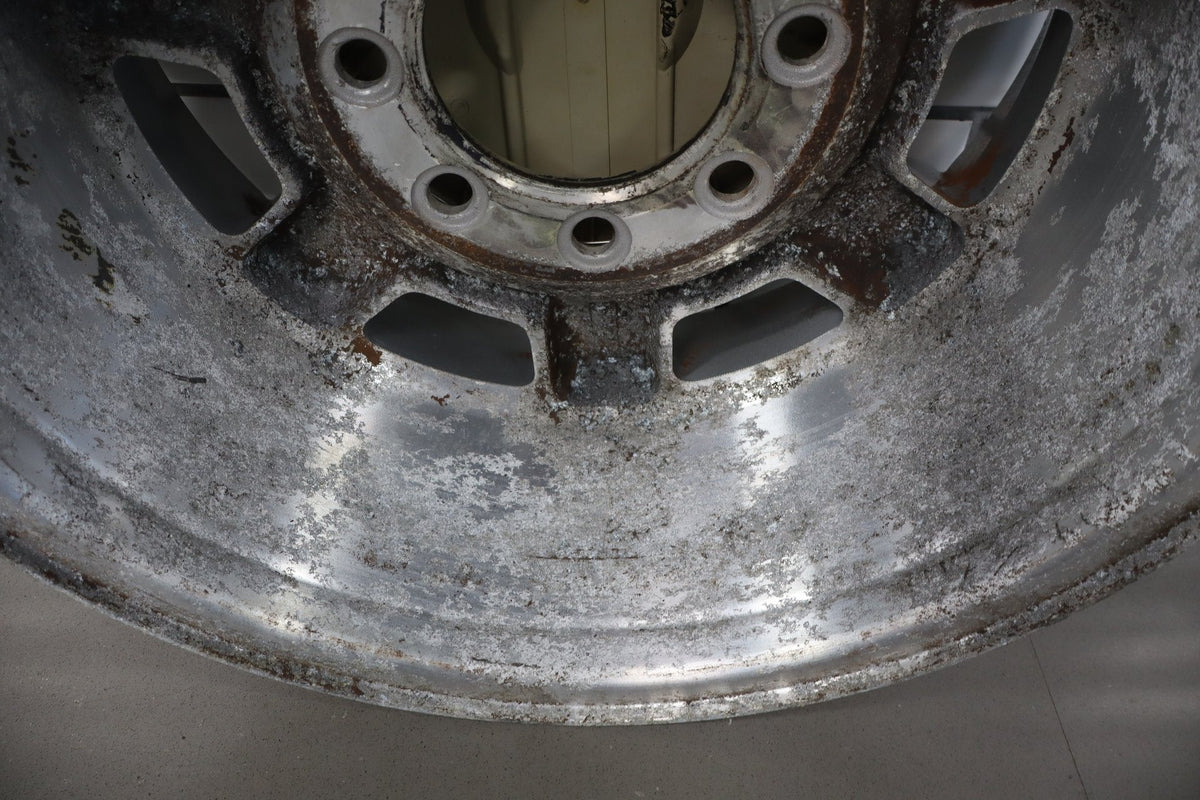 2003-2007 Hummer H2 17x8.5 OEM Wheel- Single Silver