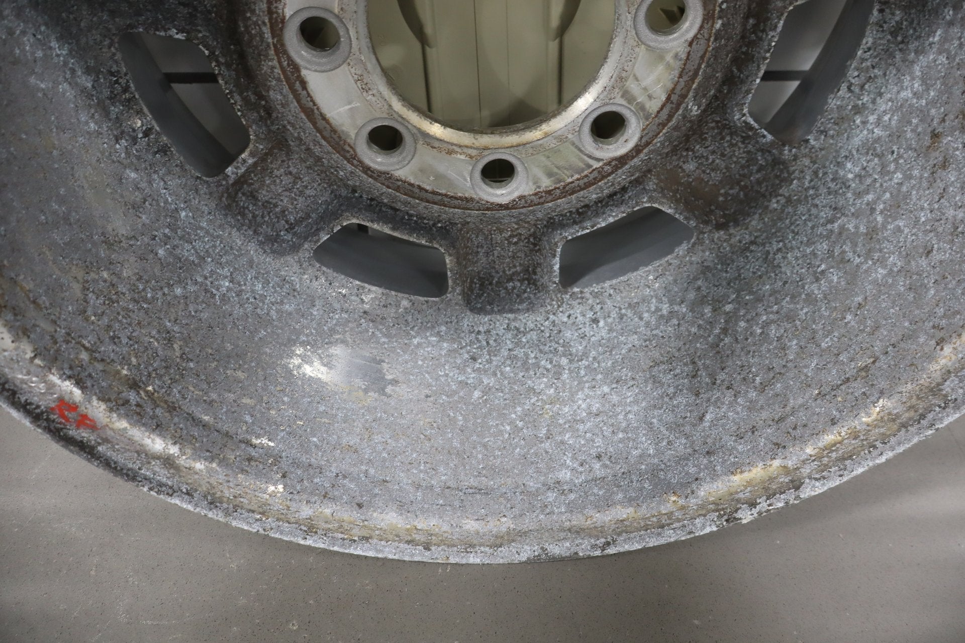 2003-2007 Hummer H2 17x8.5 OEM Wheel- Single Silver