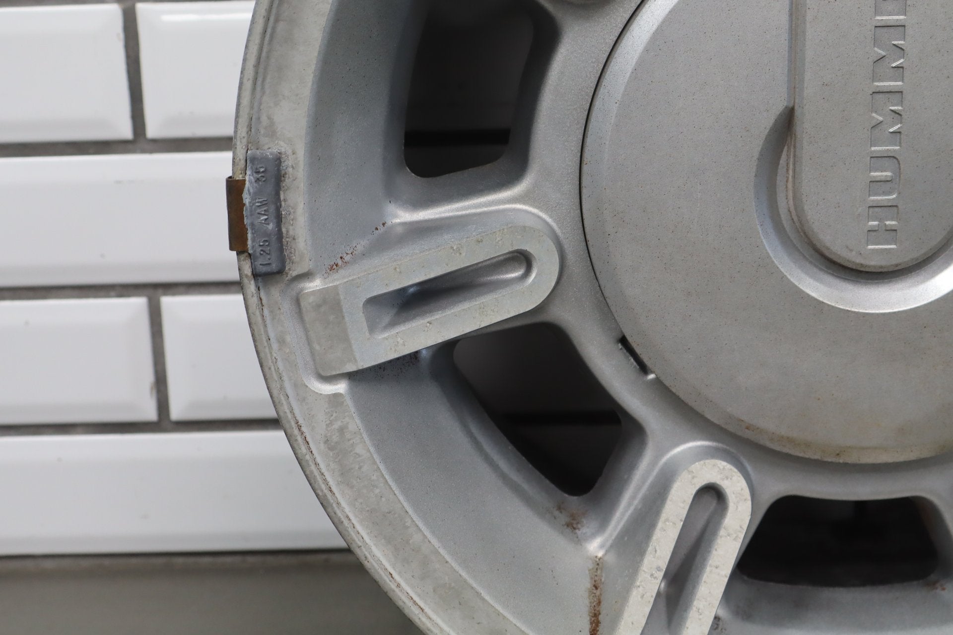2003-2007 Hummer H2 17x8.5 OEM Wheel- Single Silver