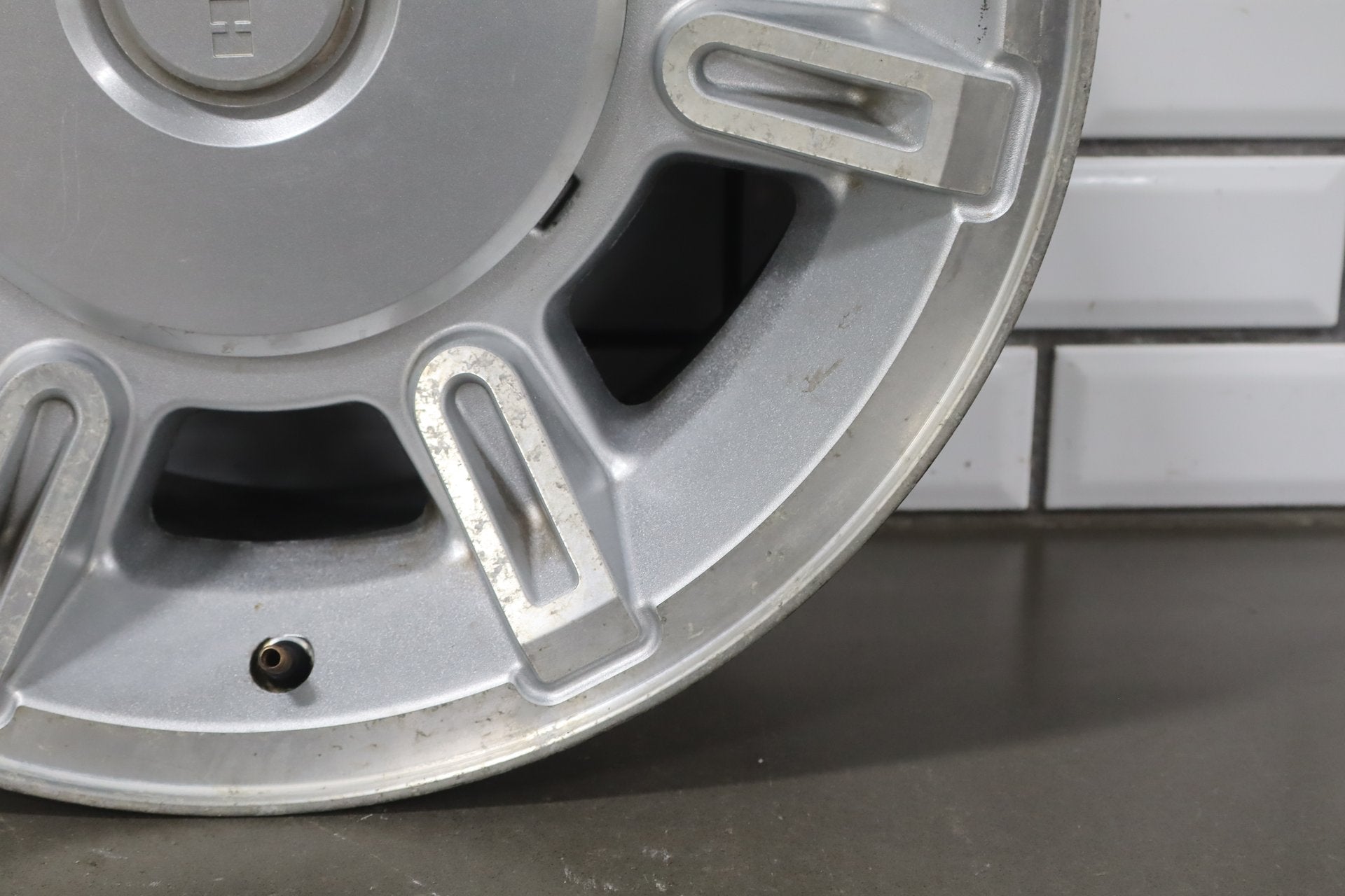 2003-2007 Hummer H2 17x8.5 OEM Wheel- Single Silver