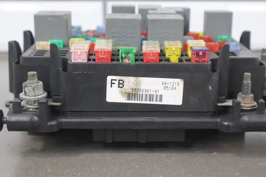 2003 - 2007 Hummer H2 6.0L Engine Underhood Fuse Junction Relay Box