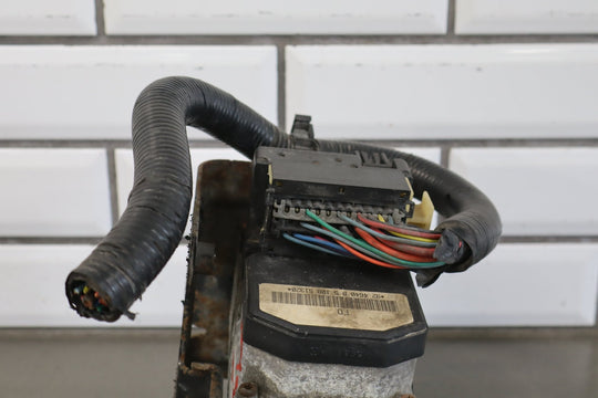 2003 - 2007 Hummer H2 - ABS Brake Unit 19301997