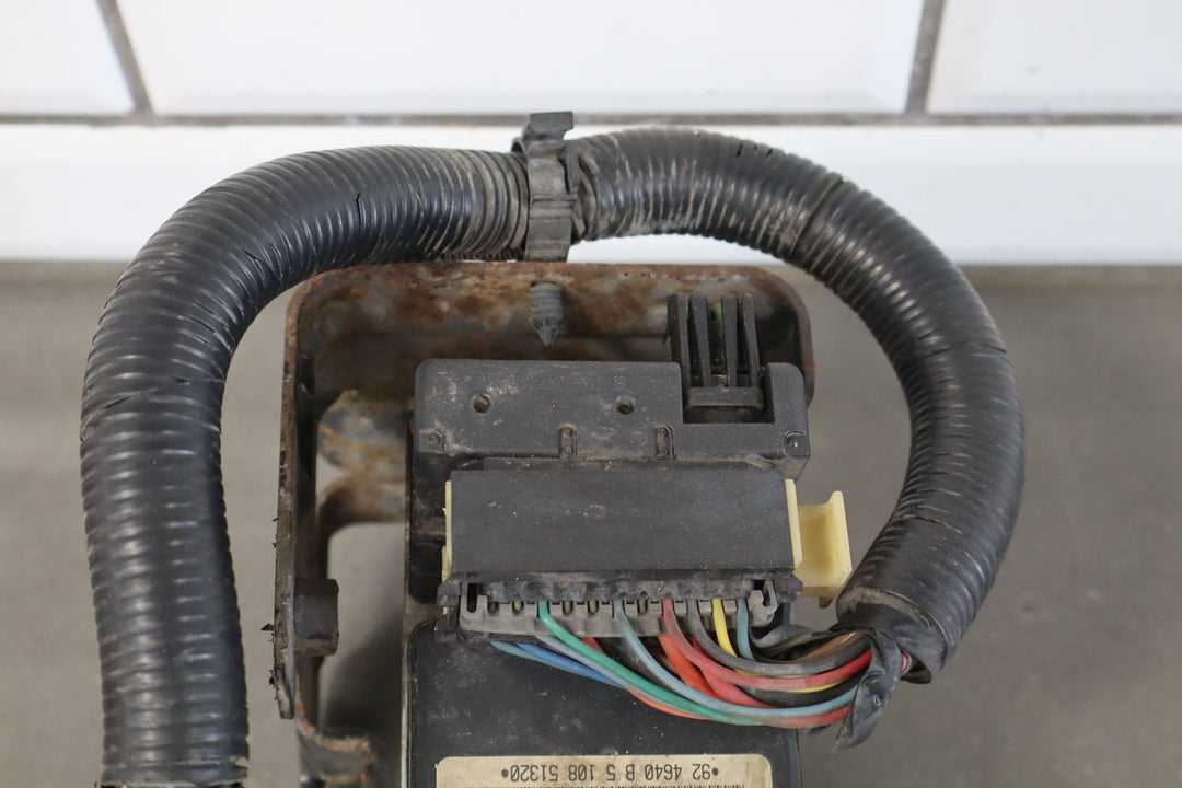 2003 - 2007 Hummer H2 - ABS Brake Unit 19301997