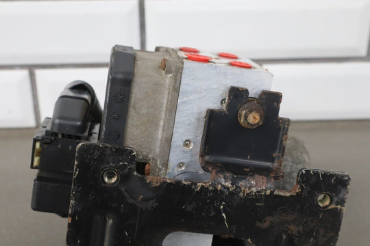 2003 - 2007 Hummer H2 - ABS Brake Unit 19301997