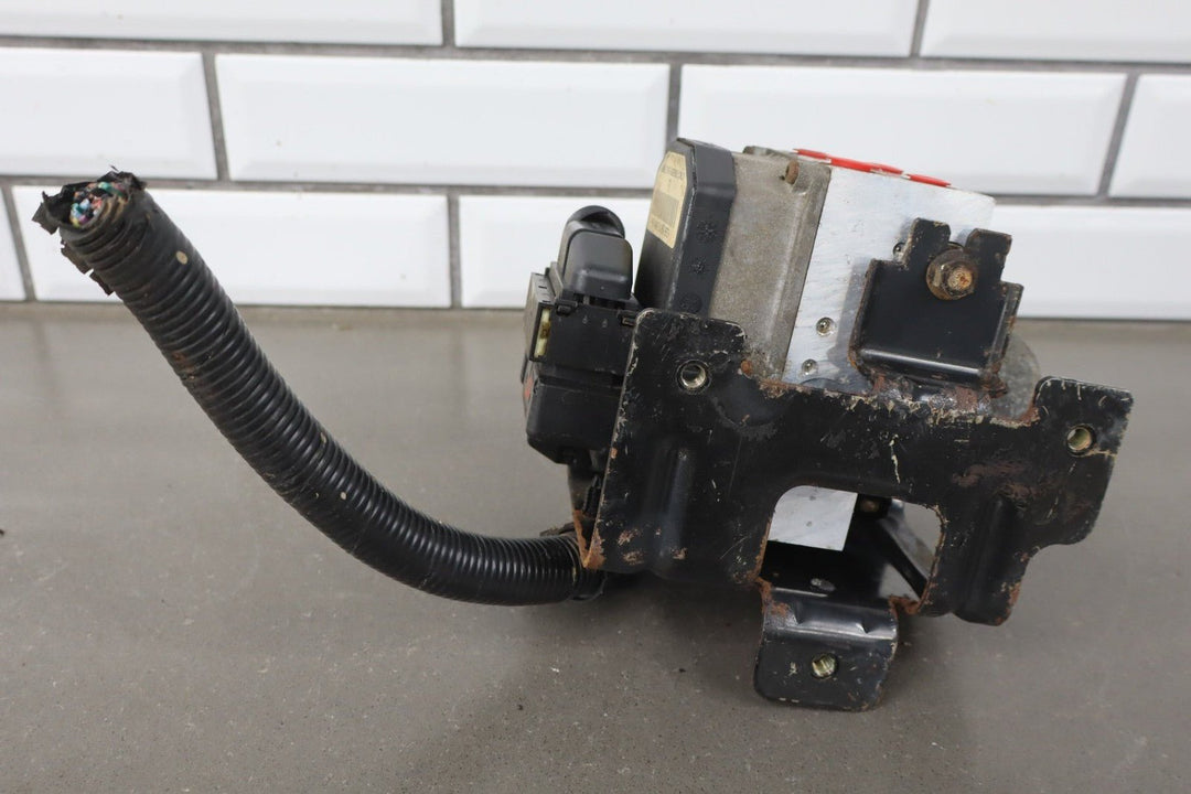 2003 - 2007 Hummer H2 - ABS Brake Unit 19301997