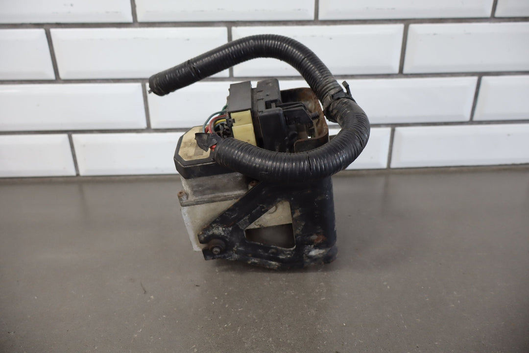 2003 - 2007 Hummer H2 - ABS Brake Unit 19301997