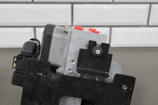 2003 - 2007 Hummer H2 - ABS Brake Unit 19301997