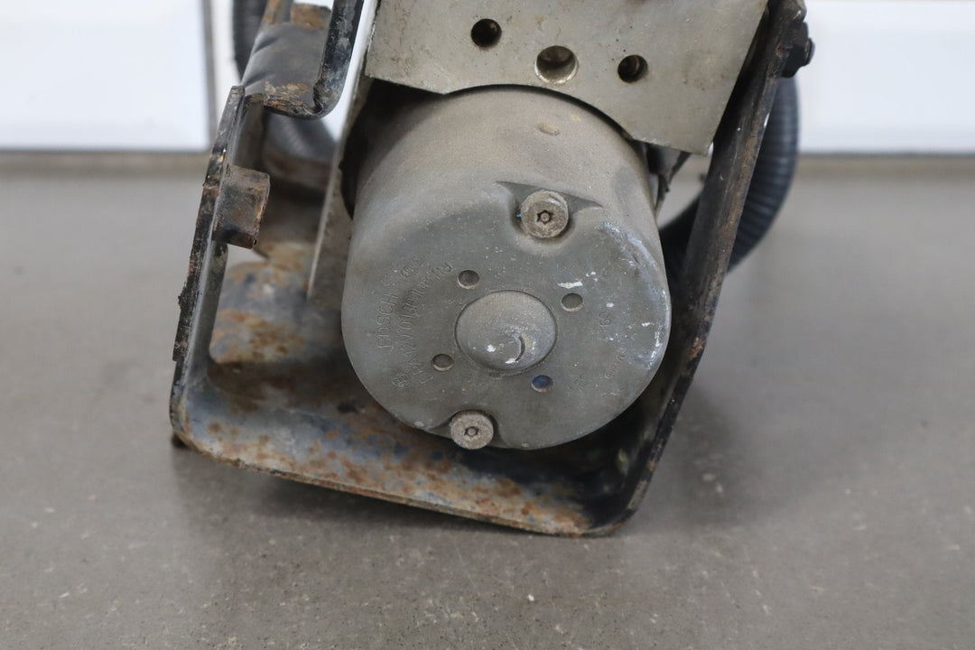2003 - 2007 Hummer H2 - ABS Brake Unit 19301997
