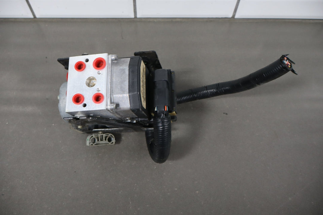 2003 - 2007 Hummer H2 - ABS Brake Unit 19301997