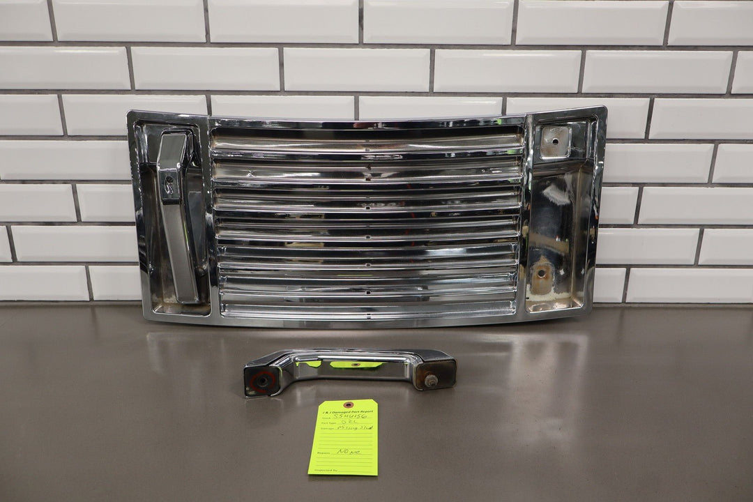 2003 - 2007 Hummer H2 Aftermarket Upper Chrome Hood Grille