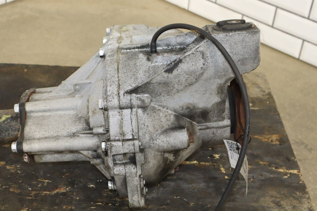 2003 - 2007 Hummer H2 Carrier Assembly 25819234 139031 Miles