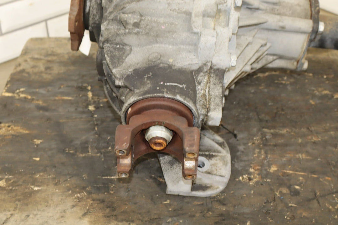 2003 - 2007 Hummer H2 Carrier Assembly 25819234 139031 Miles