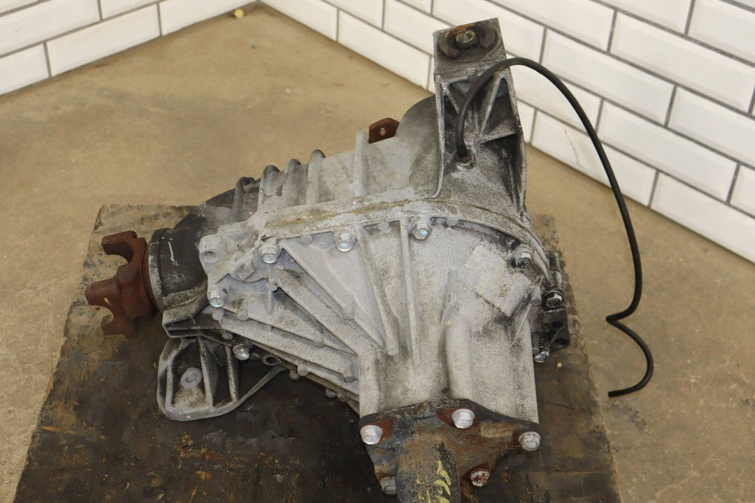 2003 - 2007 Hummer H2 Carrier Assembly 25819234 139031 Miles