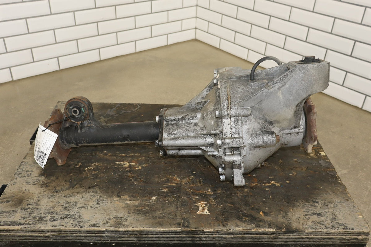 2003-2007 Hummer H2 Carrier Assembly 25819234 162531 Miles