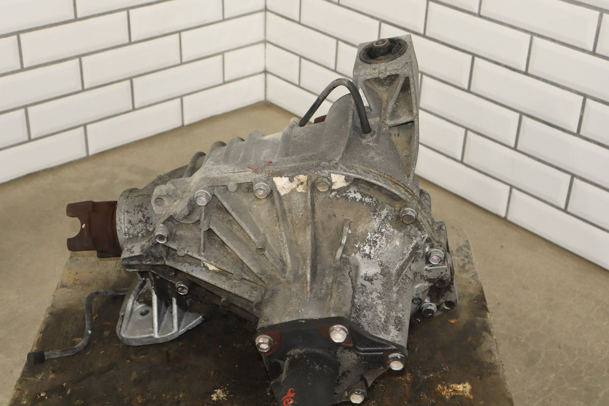 2003-2007 Hummer H2 Carrier Assembly 25819234 162531 Miles