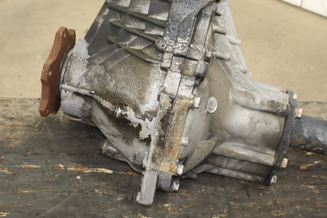 2003 - 2007 Hummer H2 Carrier Assembly 25819234 170000 Miles