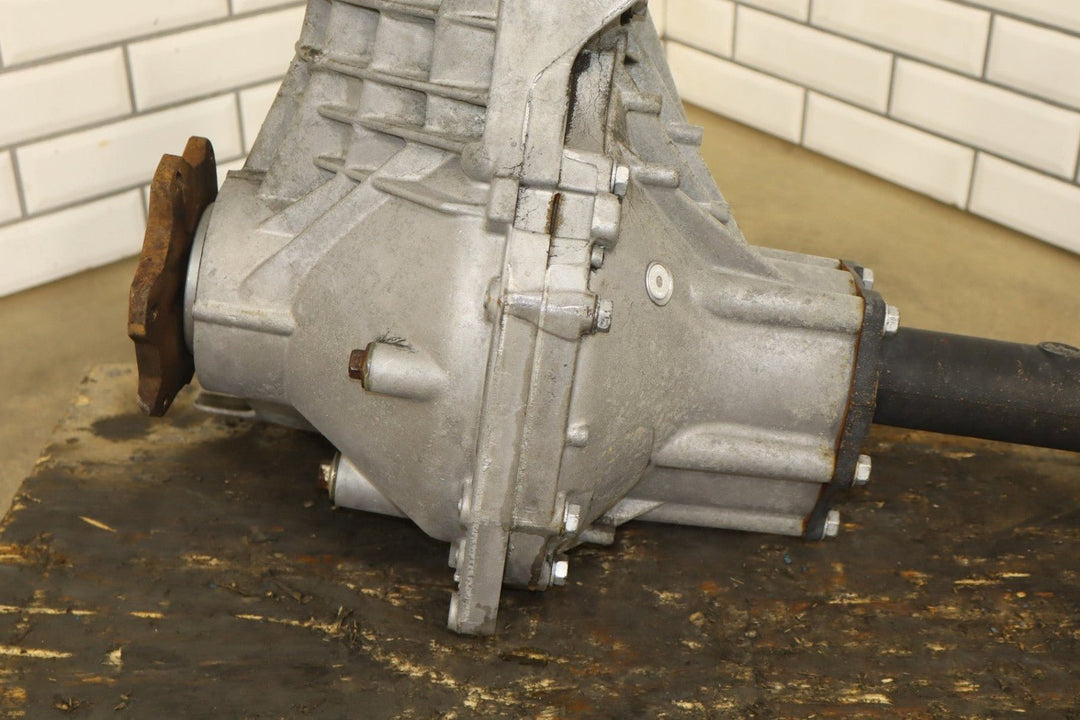 2003 - 2007 Hummer H2 Carrier Assembly 25819234 184336 Miles