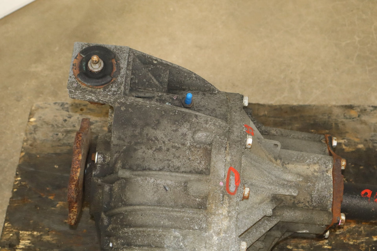 2003-2007 Hummer H2 Carrier Assembly 25819234 186386 Miles