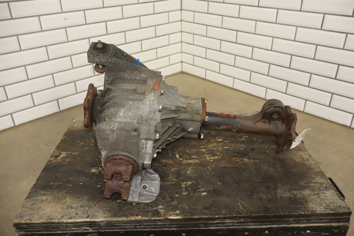 2003-2007 Hummer H2 Carrier Assembly 25819234 186386 Miles