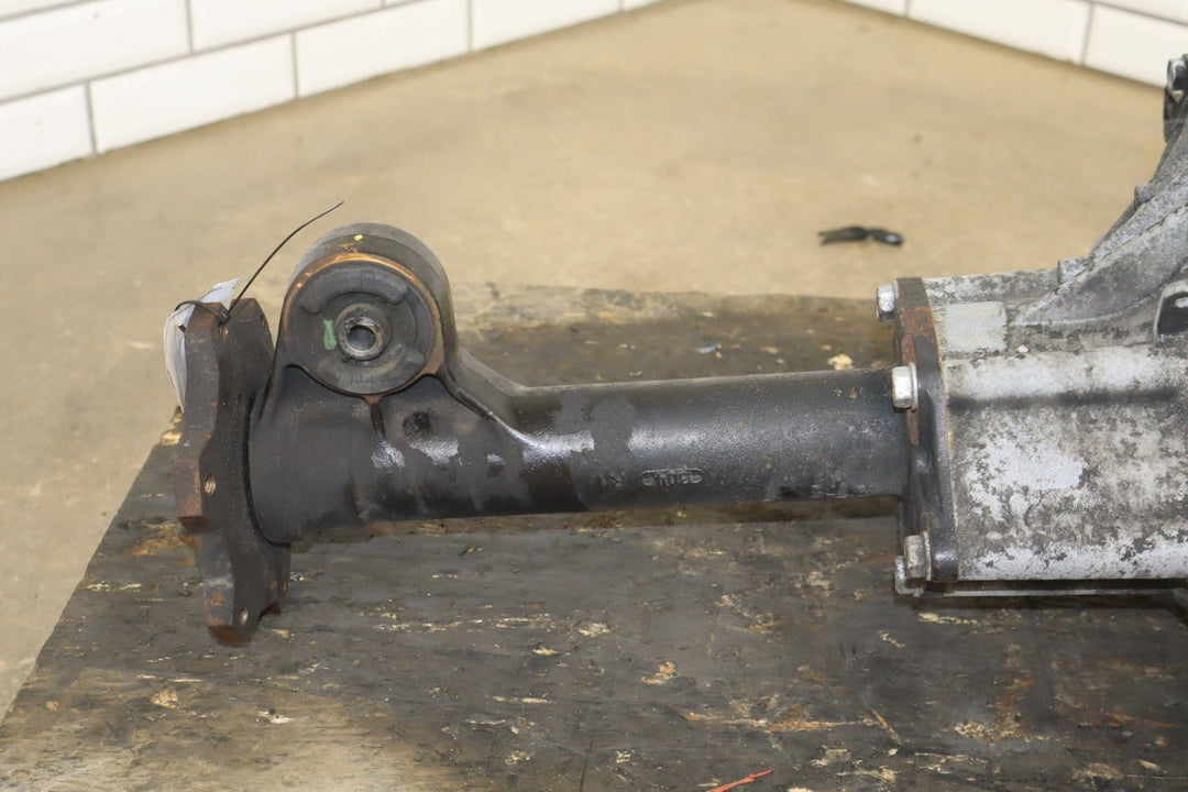 2003 - 2007 Hummer H2 Carrier Assembly 25819234 199656 Miles