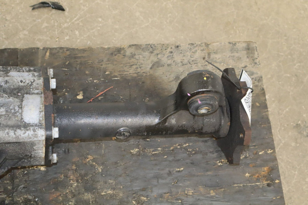 2003 - 2007 Hummer H2 Carrier Assembly 25819234 199656 Miles