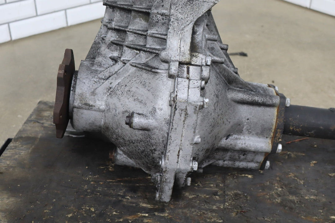 2003 - 2007 Hummer H2 Carrier Assembly 25819234 199656 Miles