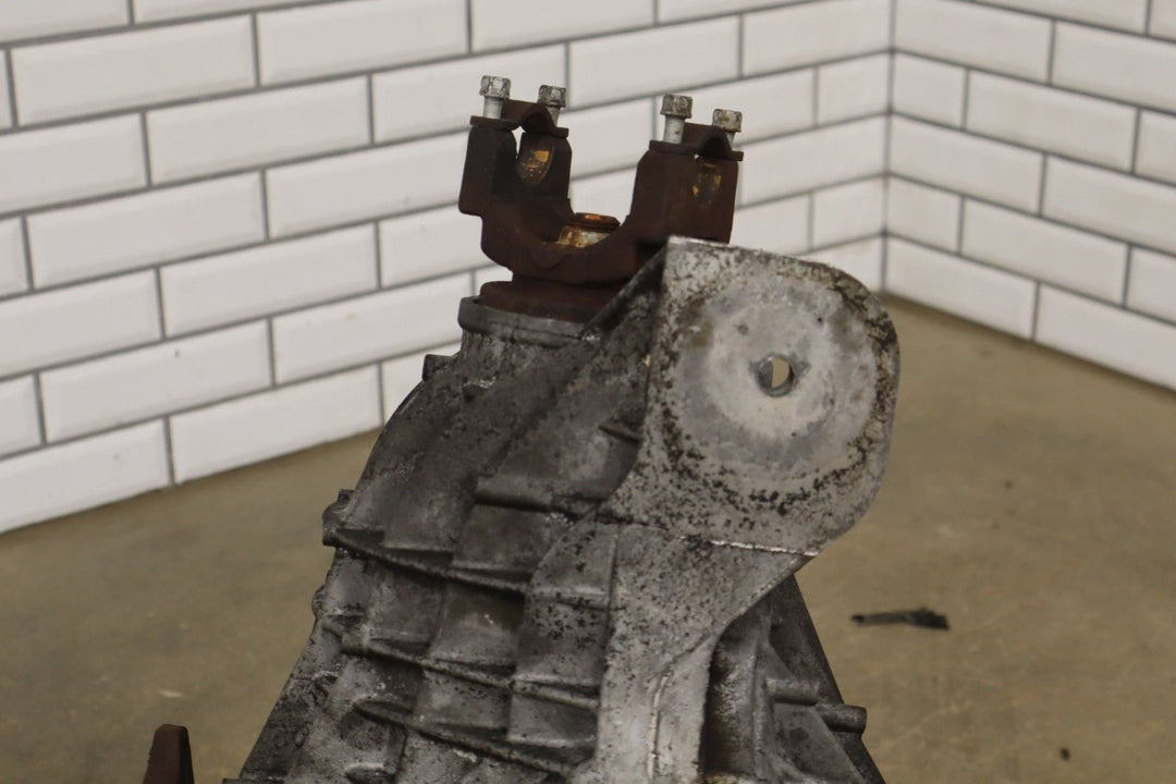 2003 - 2007 Hummer H2 Carrier Assembly 25819234 199656 Miles