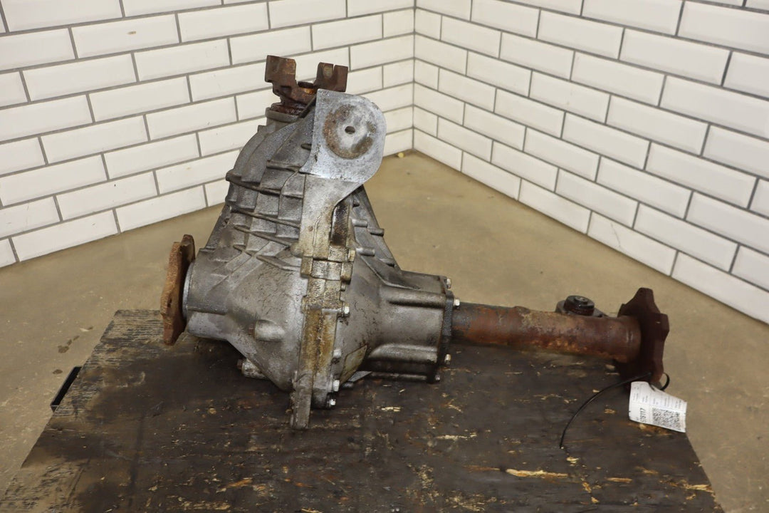 2003 - 2007 Hummer H2 Carrier Assembly 25819234 200000 Miles