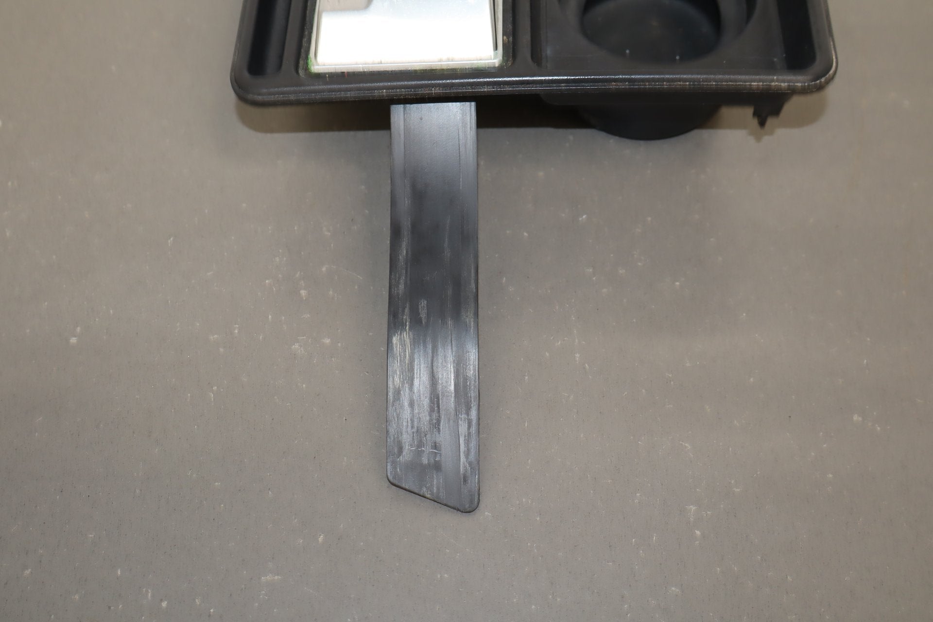 2003-2007 Hummer H2- Cup Holder, Shifter Bezel 15137654