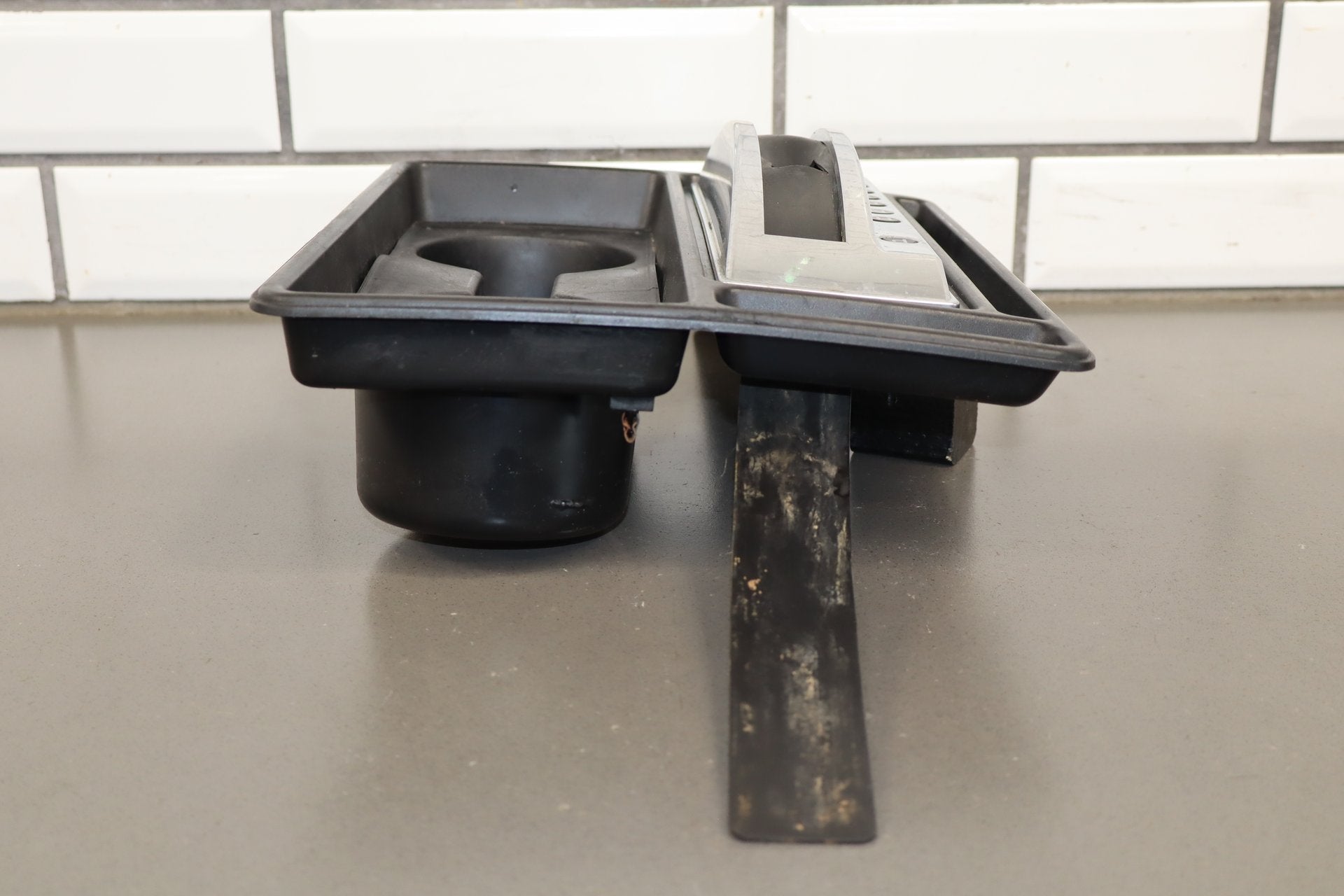 2003-2007 Hummer H2- Cup Holder, Shifter Bezel 15137654
