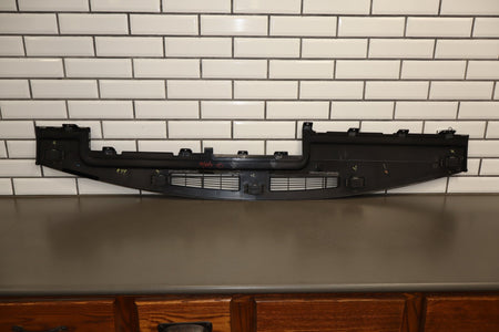 2003-2007 Hummer H2- Dash Upper Defroster Vent 15142915