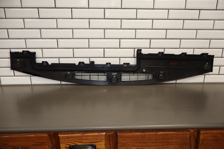 2003-2007 Hummer H2- Dash Upper Defroster Vent 15142915