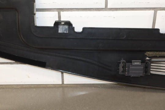 2003 - 2007 Hummer H2 - Dash Upper Defroster Vent 15142915