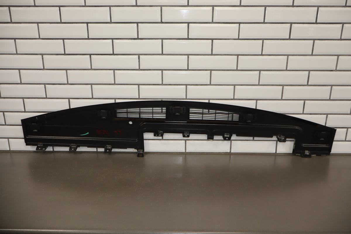 2003-2007 Hummer H2- Dash Upper Defroster Vent 15142915