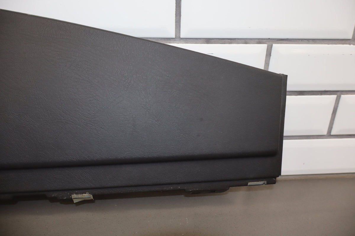 2003-2007 Hummer H2- Dash Upper Defroster Vent 15142915