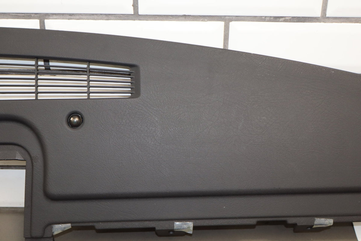 2003-2007 Hummer H2- Dash Upper Defroster Vent 15142915