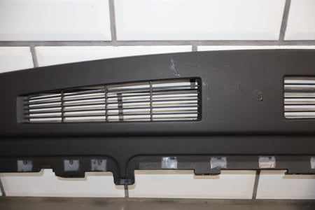 2003-2007 Hummer H2- Dash Upper Defroster Vent 15142915
