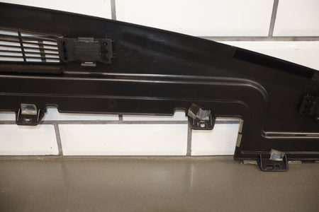 2003-2007 Hummer H2- Dash Upper Defroster Vent 15142915