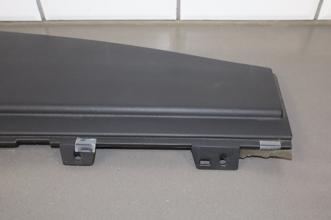 2003 - 2007 Hummer H2 - Dash Upper Defroster Vent 15142915