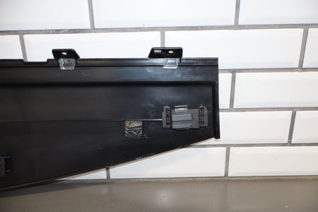 2003-2007 Hummer H2- Dash Upper Defroster Vent 15142915