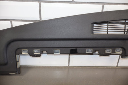 2003-2007 Hummer H2- Dash Upper Defroster Vent 15142915