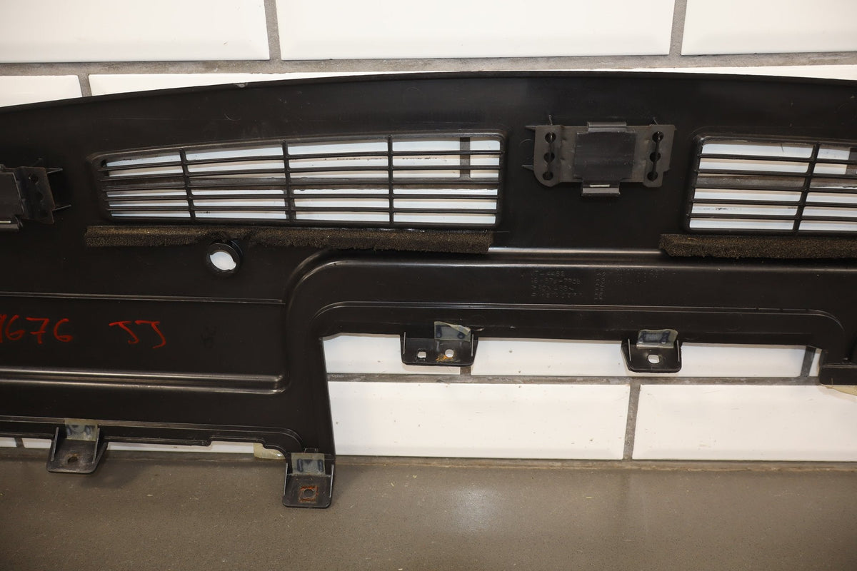 2003-2007 Hummer H2- Dash Upper Defroster Vent 15142915