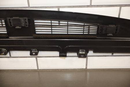 2003-2007 Hummer H2- Dash Upper Defroster Vent 15142915