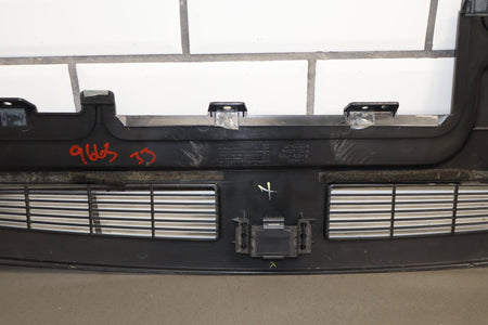 2003-2007 Hummer H2- Dash Upper Defroster Vent 15142915