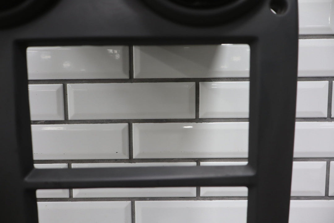 2003 - 2007 Hummer H2 Dashboard Radio Bezel W/ Vents 19331602